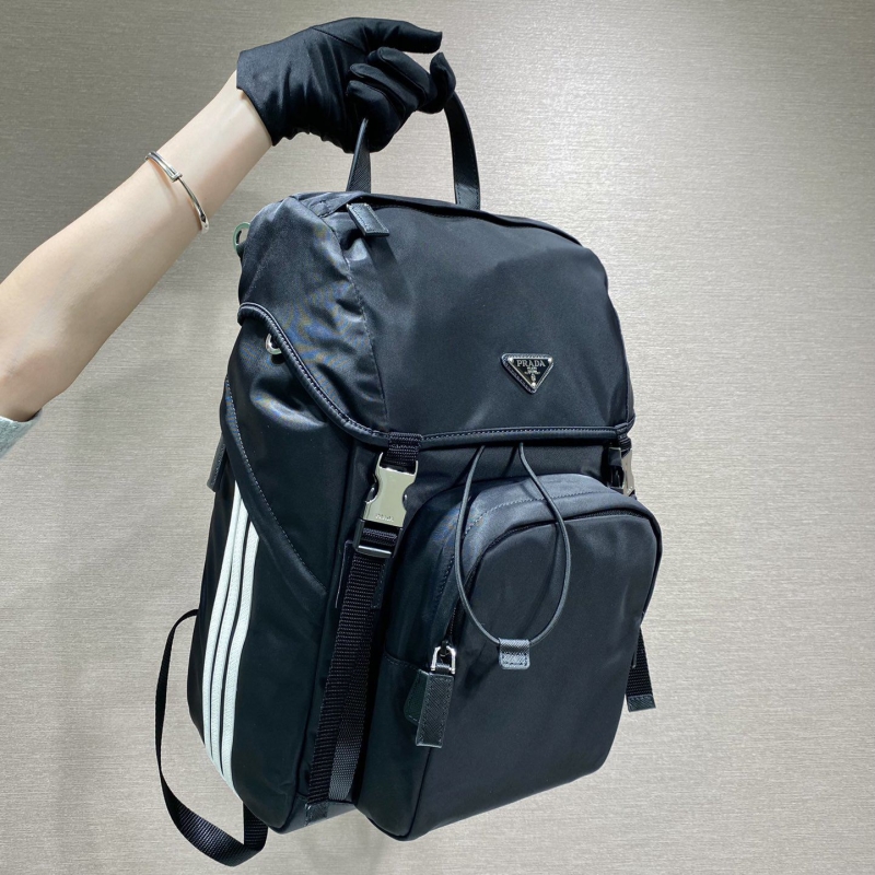 Pra*a backpacks